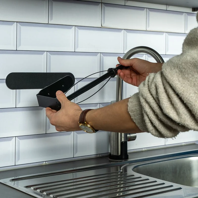 silwy Magnetischer Küchenrollenhalter mit Metallleiste