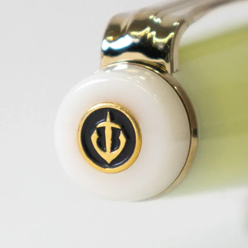 Sailor Shikiori Fountain Pen 14K Gold Medium Nib Writing