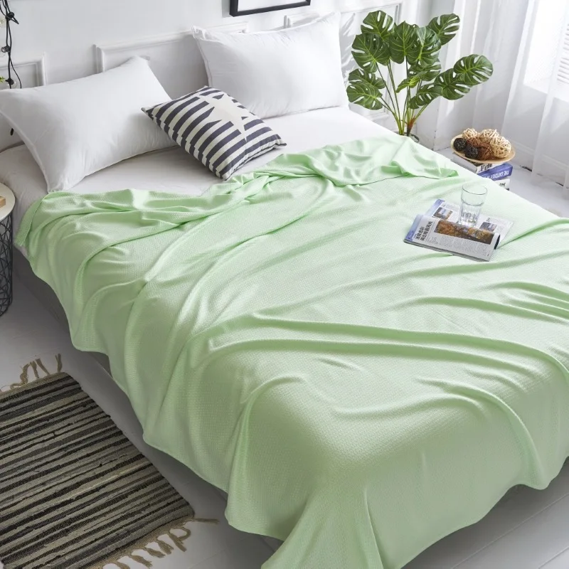 Kühlende Sommerdecke aus Bambusfaser – Leichte & Atmungsaktive Decke für Warme Nächte