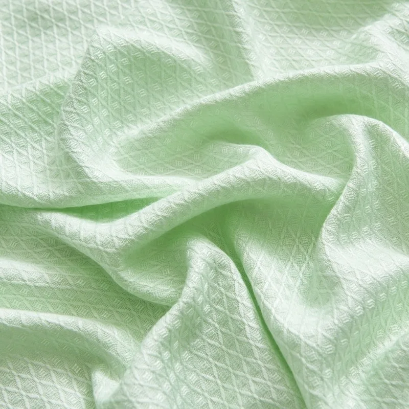 Kühlende Sommerdecke aus Bambusfaser – Leichte & Atmungsaktive Decke für Warme Nächte