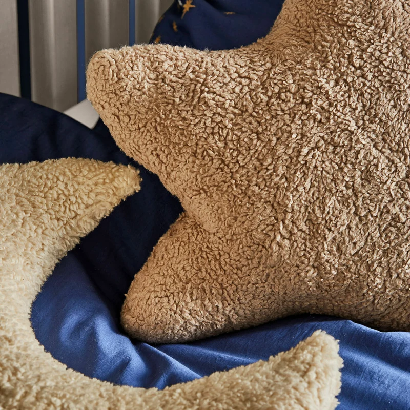 JOLLYMOON 2-teiliges Kissen-Set – Mond & Stern Kuschelkissen für Kinderzimmer
