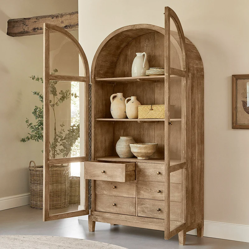 WINSCOMBE Schrank – Massiver Mangoholz-Schrank mit Vintage-Charme