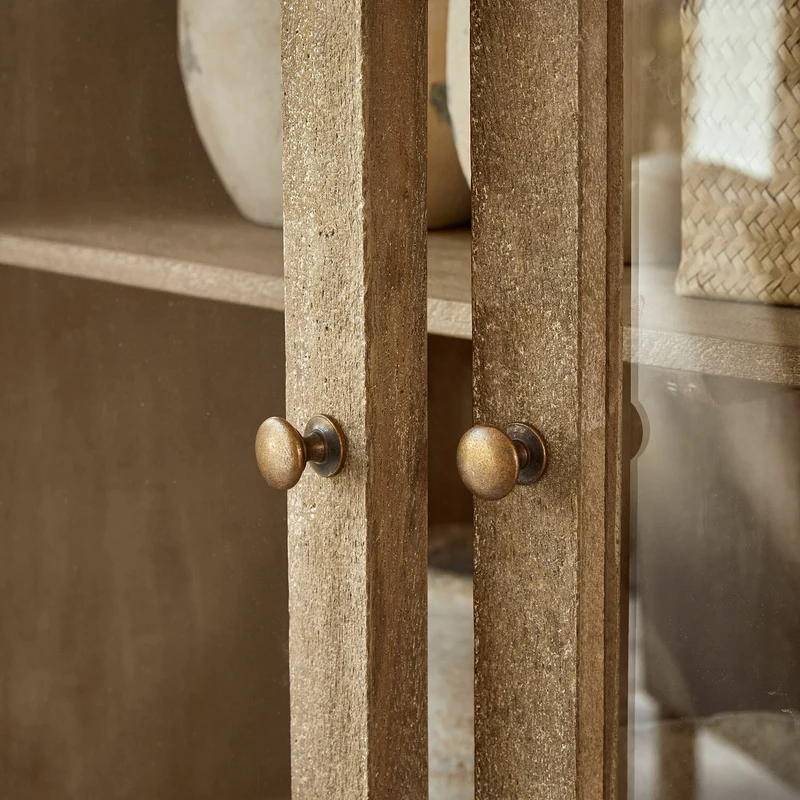 WINSCOMBE Schrank – Massiver Mangoholz-Schrank mit Vintage-Charme