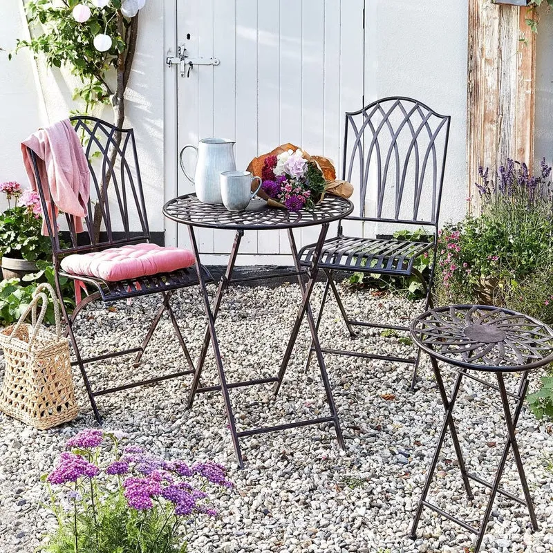 MANDALA GARDEN Gartenstuhl 2er-Set – Klappbare Metall-Outdoor-Stühle in Rustikal-Braun