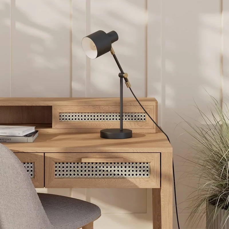 ISAK Schreibtischleuchte – Skandinavische Tischlampe Mit Verstellbarem Design
