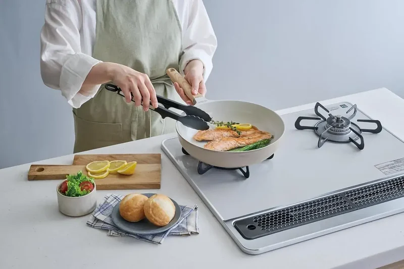 Thermos ThermoProtect 10.2" Greige IH Gas Cookware Pan