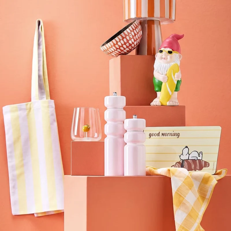 SUNNY JOY Zitronenglas – Verspieltes Trinkglas aus Borosilikatglas mit schwebendem Zitronendesign