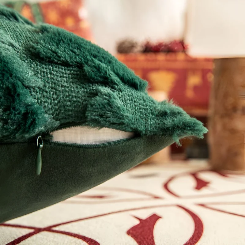 BLISSPINE – Kuscheliger Weihnachtsbaum-Kissenbezug aus ultraweichem Plüschstoff