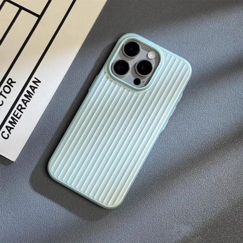 iPhone Hülle mit Rillenstruktur – Schlanke Schutzhülle mit Kamera- und Kratzschutz
