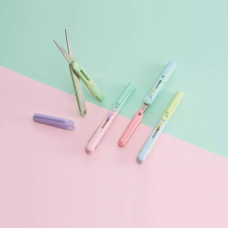 Raymay Fujii SH706M Ambidextrous Compact Pen Scissors Green Blue