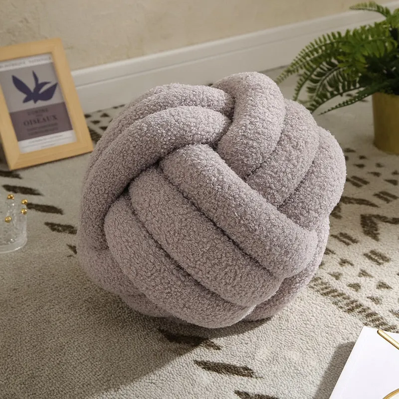 Knotiva – Dekokissen Baumwollfleece mit Dreifachknoten Design