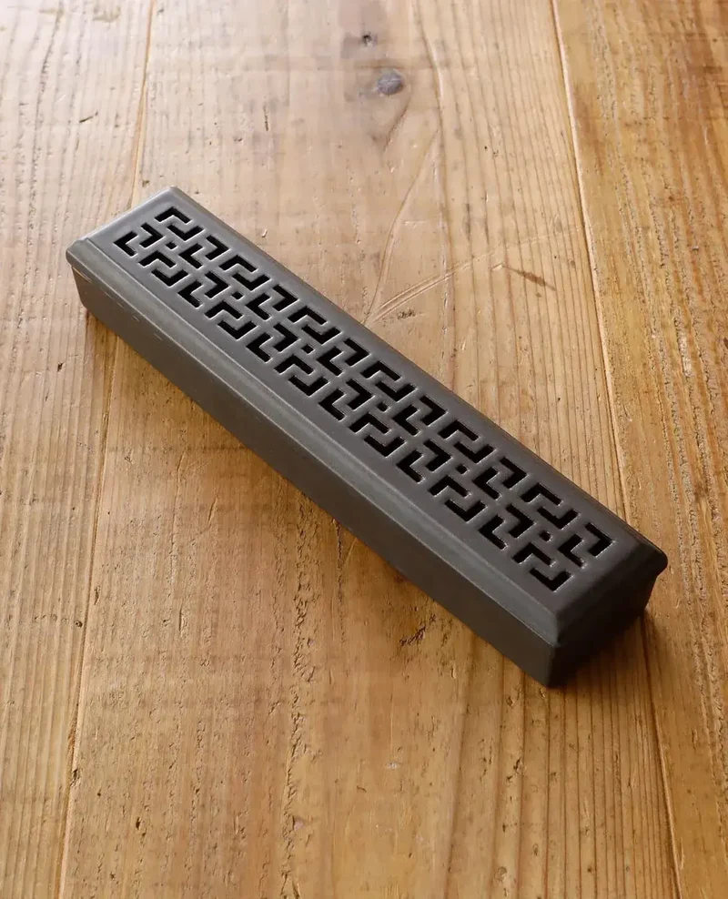 Nagomi Kobo Ceramic Horizontal Incense Holder - No Ash Splatter