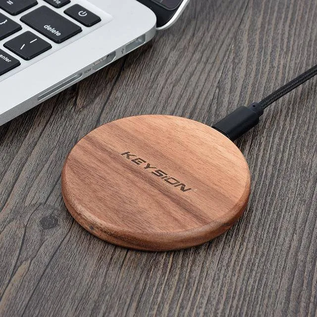 GREENWATT – Qi-Schnellladegerät mit Natur-Bambusdesign