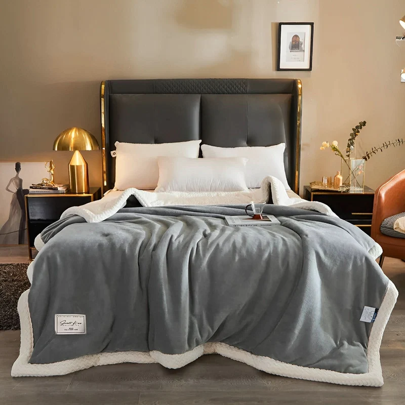 DOWNLOFT - Dreilagige Weiche Decke
