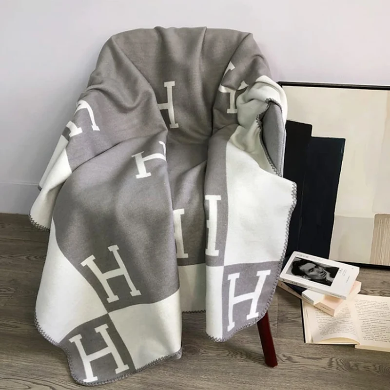Isara Wohn Decke | Weich & Elegant für Sofa und Schlafzimmer