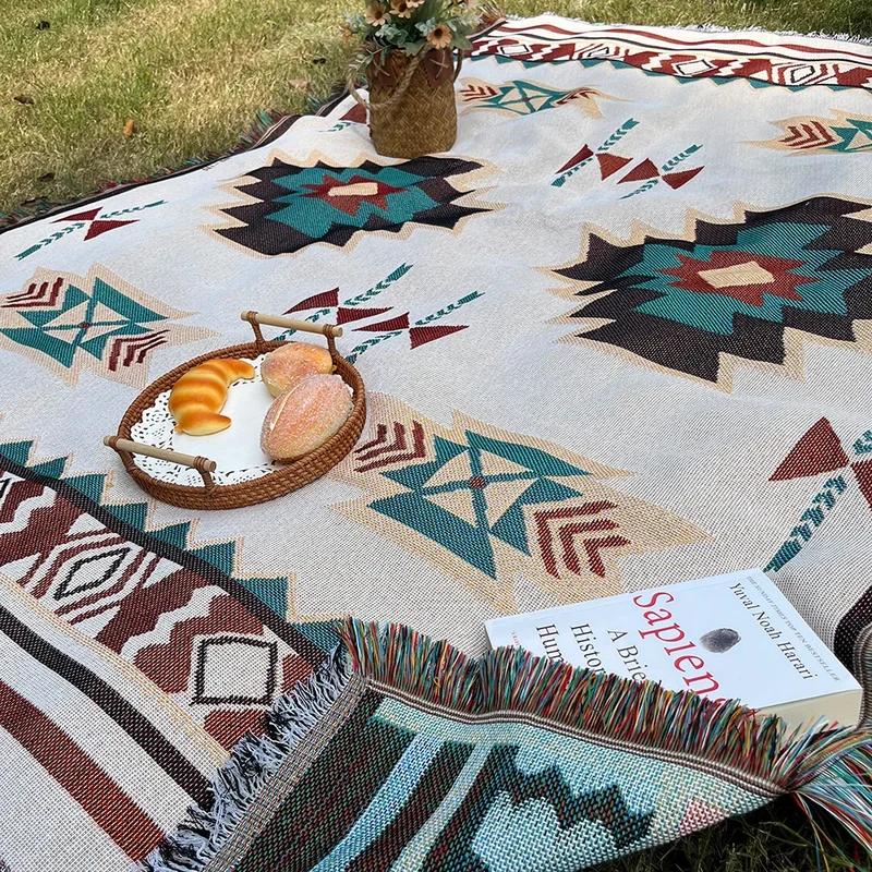 AztecLoom – Oversize Boho-Decke mit Fransen aus Baumwollmix für Sofa & Bett