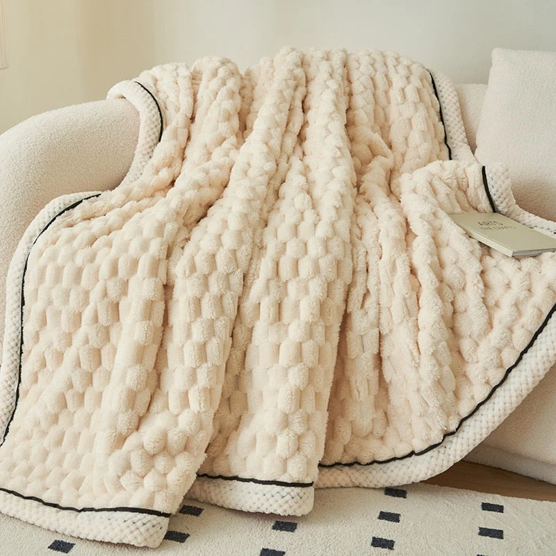 Ultra-Weiche Kuscheldecke Eloise | Samtdecke Für Sofa Und Schlafzimmer