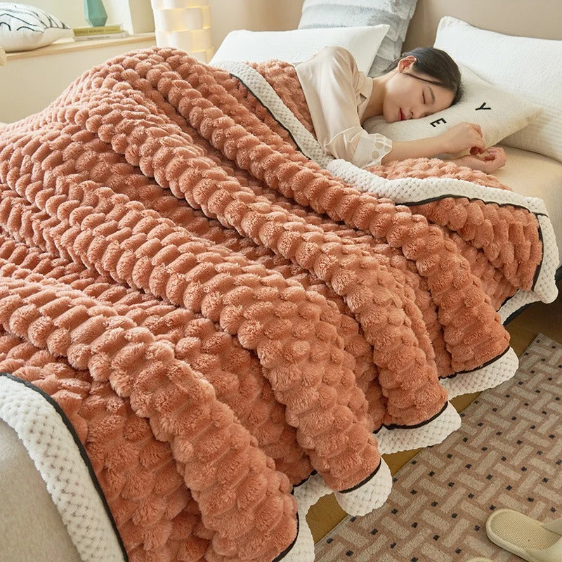 Ultra-Weiche Kuscheldecke Eloise | Samtdecke Für Sofa Und Schlafzimmer