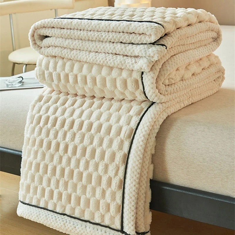 Ultra-Weiche Kuscheldecke Eloise | Samtdecke Für Sofa Und Schlafzimmer