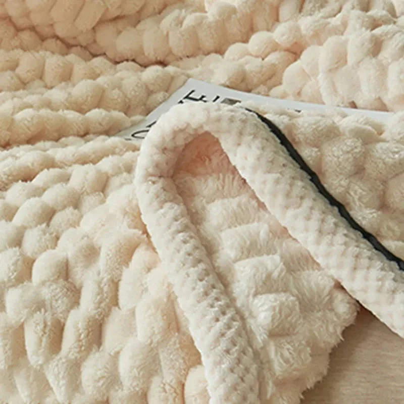 Ultra-Weiche Kuscheldecke Eloise | Samtdecke Für Sofa Und Schlafzimmer