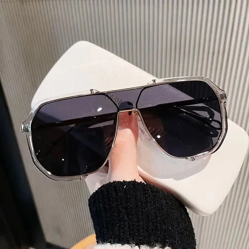 Sonnenmode Vision – Stilvolle Übergrößen-Sonnenbrille mit UV400 & Mode-Faktor