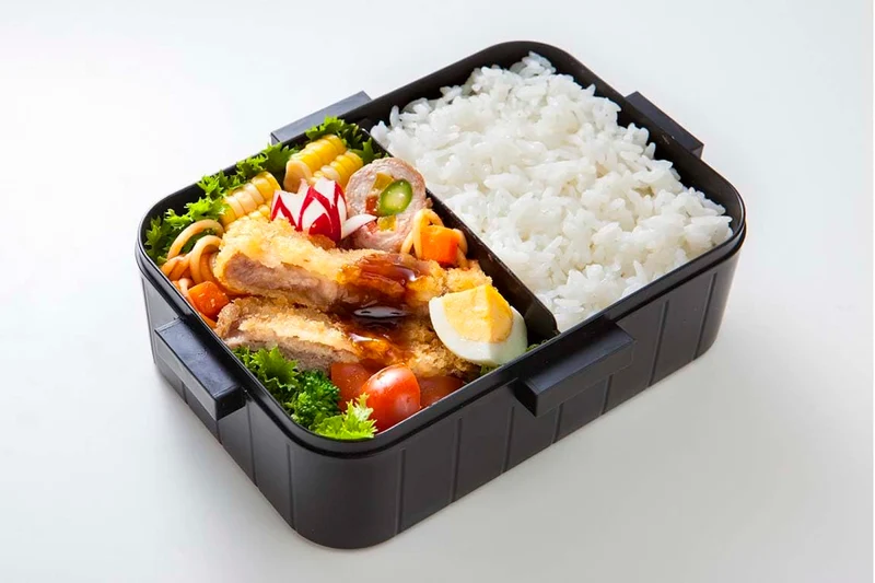 Skater Lunch Box 900ml Large Capacity 4-Point Lock Antibacterial Fast & Furious
