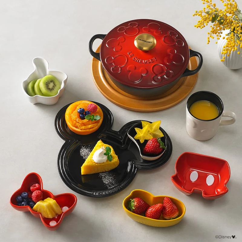 Le Creuset Disney Mickey Minnie Mini Dish Set 4pc Oven Safe Japan Import