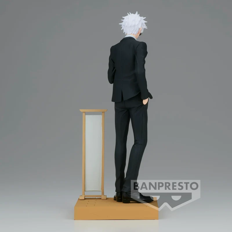 Banpresto Jujutsu Kaisen Satoru Gojo Suit Version Diorama Figure