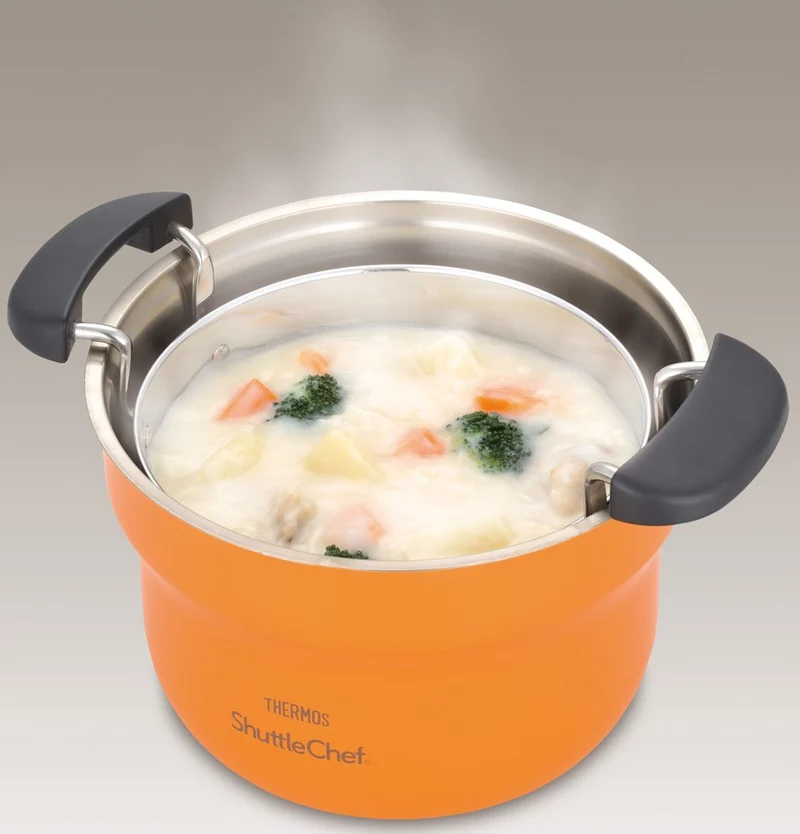 Thermos 1.6L Vacuum Insulated Shuttle Chef Cooker in Apricot Kbf-1600
