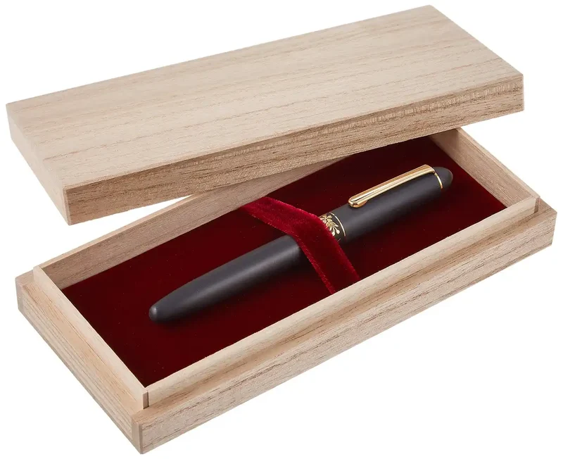Platinum Fountain Pen #3776 with Higo Zogan Sakura Medium Point PTB-30000Z#95-3