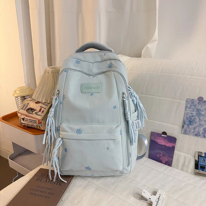 Eleganter Rucksack mit Blumenstickerei Skanto
